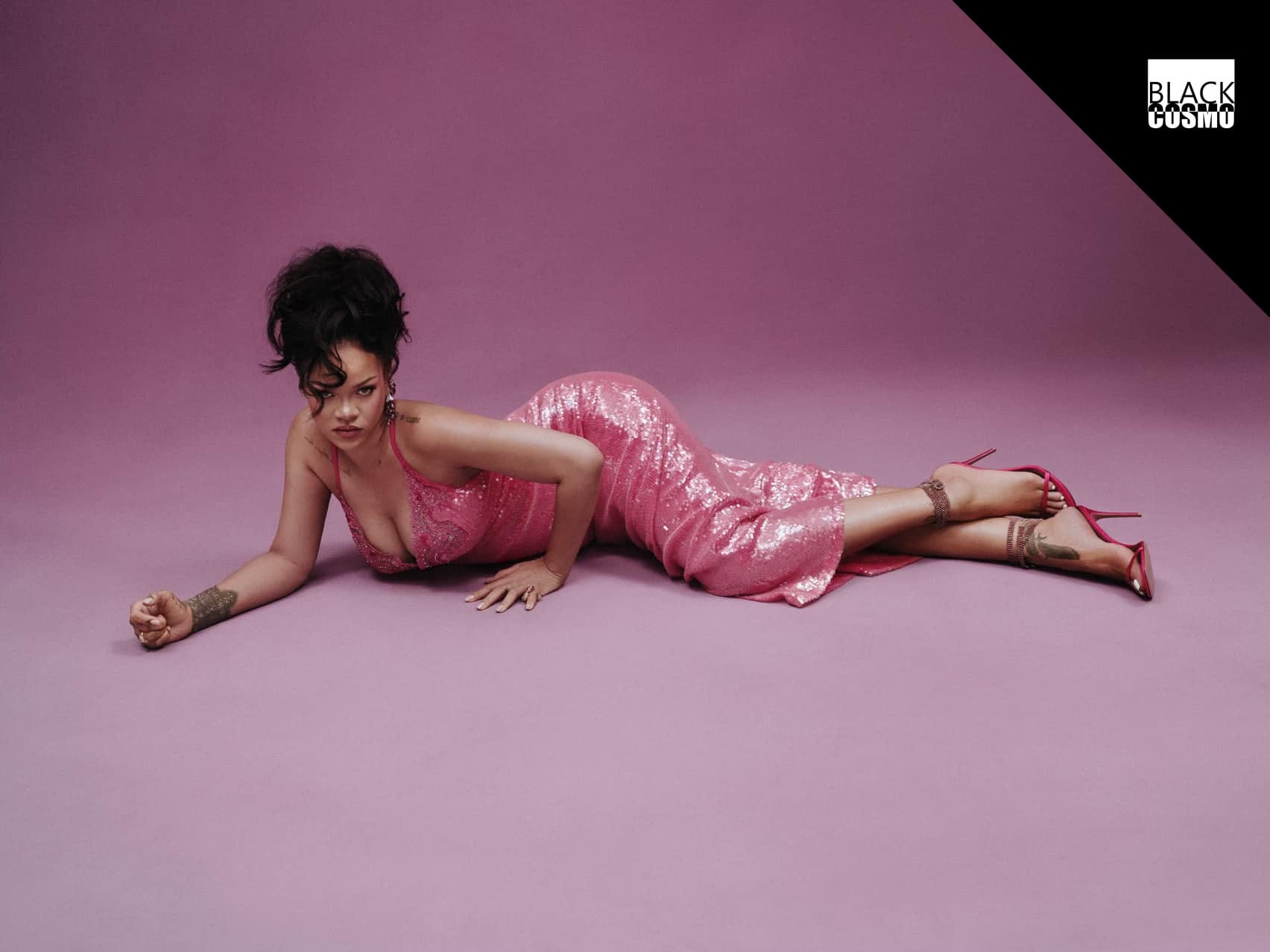 Rihanna Wows in All-Pink for Savage x Fenty’s Valentine’s Day Collection & Les Roses collection! Rihanna Wows in All-Pink for Savage x Fenty’s Valentine’s Day Collection & Les Roses collection!