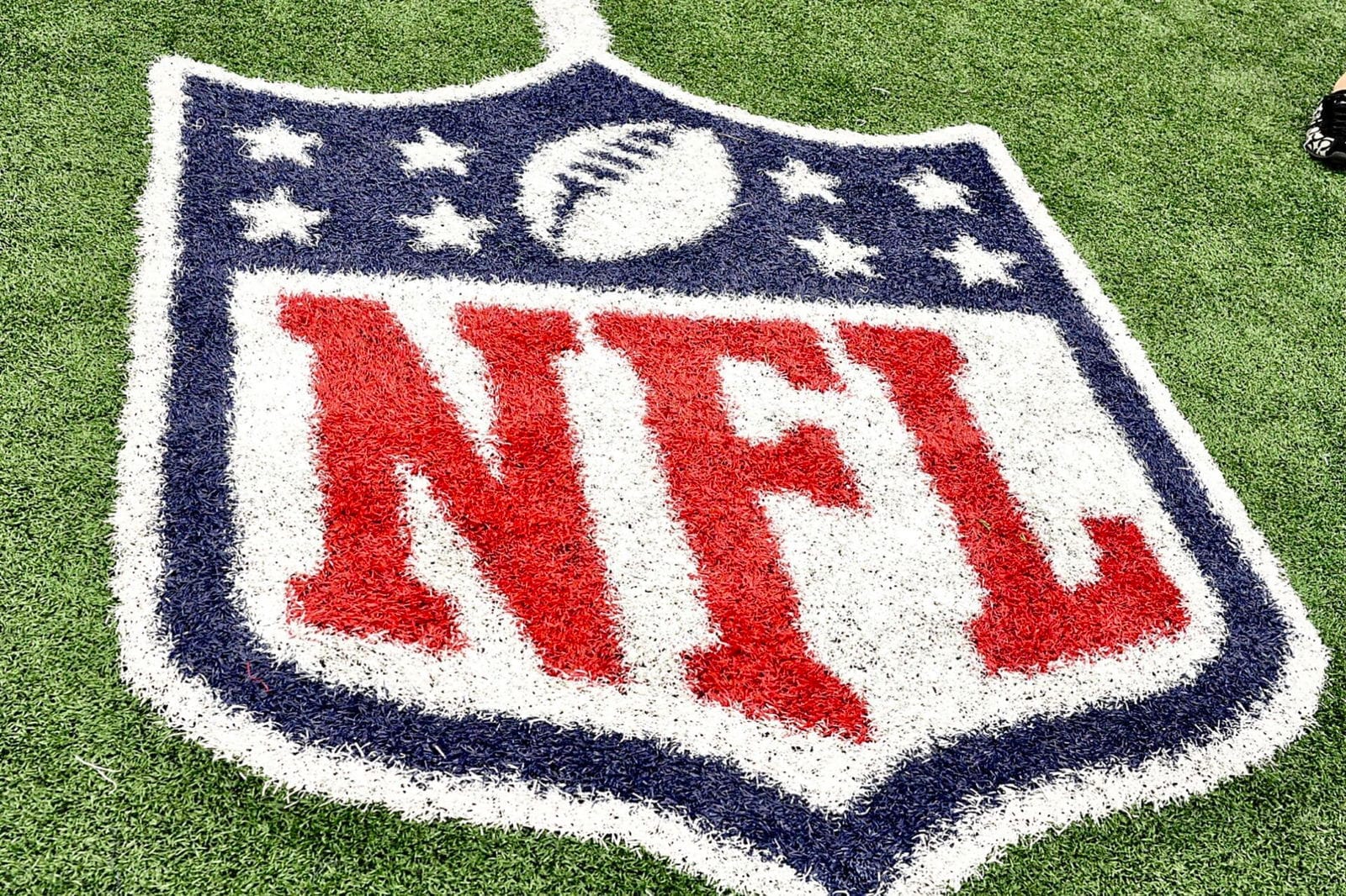 As The Super Bowl Generates $1B, Workers Make $12 An Hour As The Super Bowl Generates $1B, Workers Make $12 An Hour