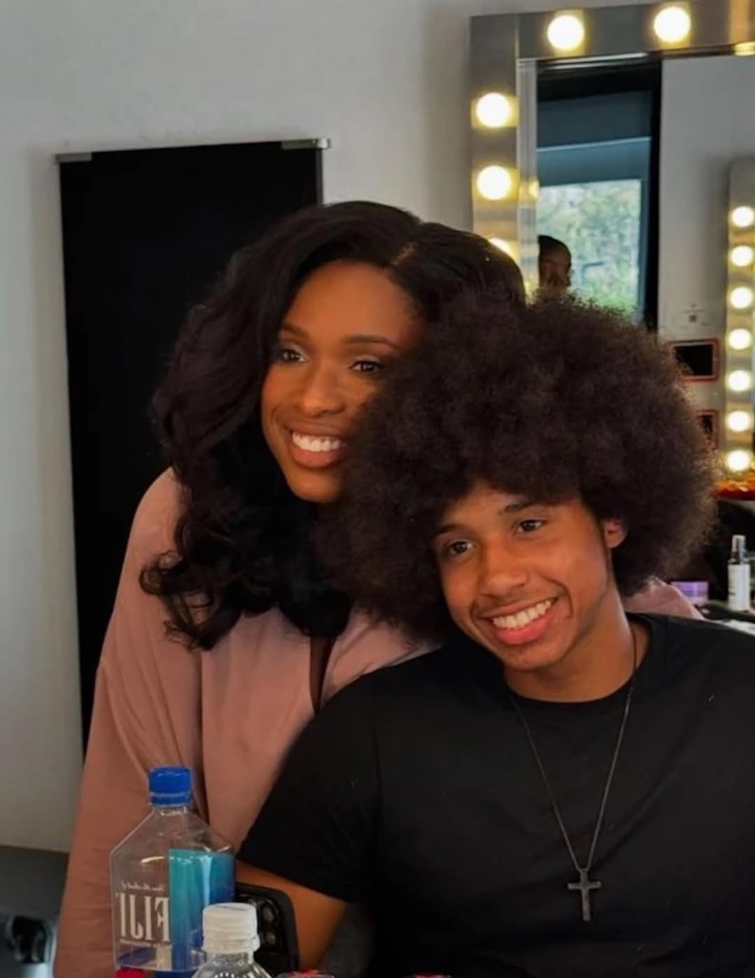 Jennifer Hudson and her son David Jr. are certainly twinning beautifully. Jennifer Hudson and her son David Jr. are certainly twinning beautifully.