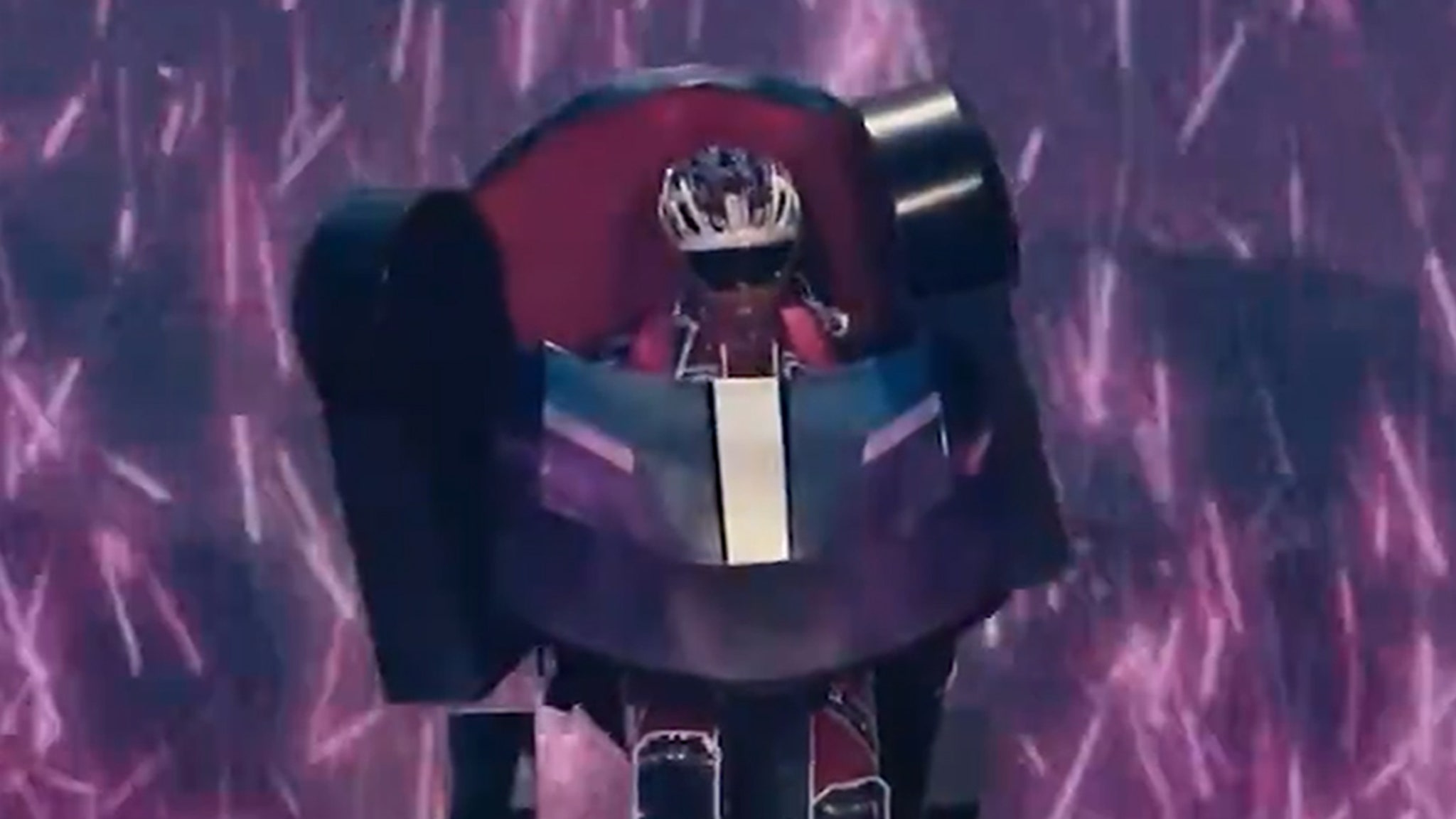 Missy Elliott Goes Full Transformer Mode at Coachella in Epic Moment Missy Elliott Goes Full Transformer Mode at Coachella in Epic Moment