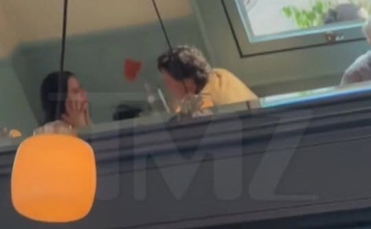 Katy Perry, Trudeau Spotted Montreal Katy Perry & Justin Trudeau Spotted Together in Montreal