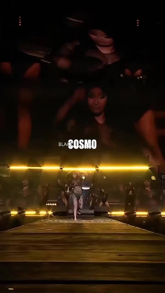 Cardi B Stage Sprint: She Was HYPED! The way Cardi B sprinted down the stage she was hyped!