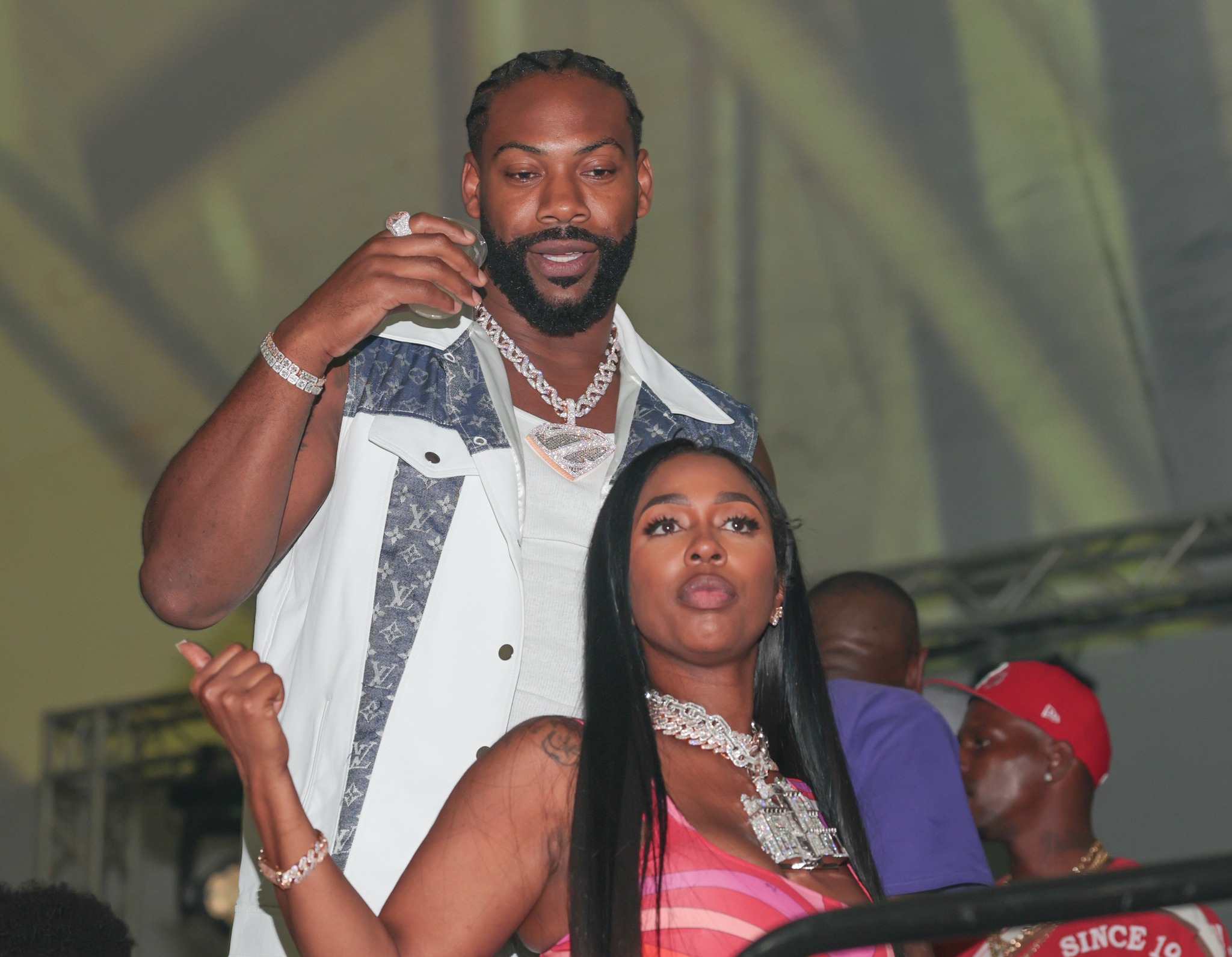 Kash Doll & Za’Darius: Natural Love! Kash Doll and Za'Darius Smith say THIS after mixed reactions to her saying he prefers her natural lo