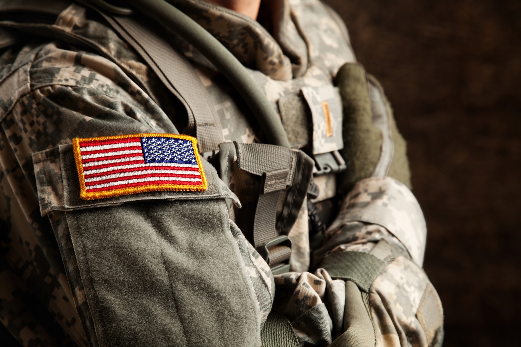 Soldier Injures 5 at Army Base Prayers up! Army sergeant in custody after allegedly opening fire at army base, injuring 5 soldiers