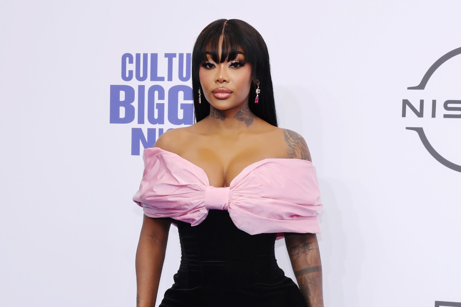 Summer Walker Shuts Down Body Shamers Body shamers tried it, but Summer Walker came through with a clapback!