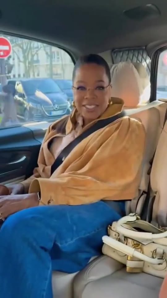 Gayle King’s Relatable Paris Fashion Week BTS Gayle King’s Relatable Paris Fashion Week BTS